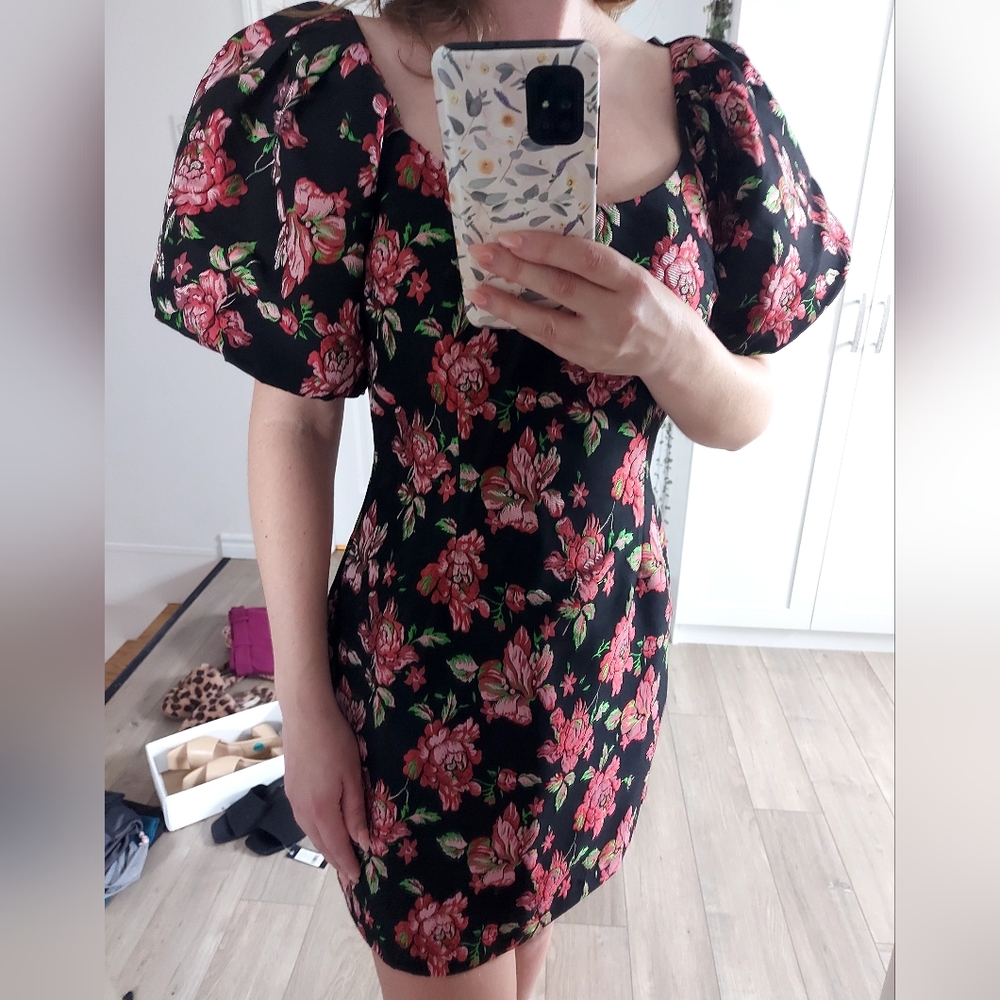 🆕️NWT MinkPink dress